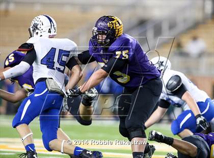 Thumbnail 3 in Liberty Hill vs. Navasota (UIL 4A Division 1 Semifinal) photogallery.