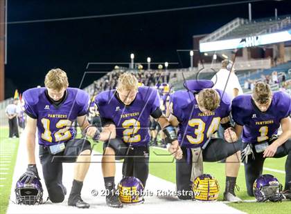 Thumbnail 1 in Liberty Hill vs. Navasota (UIL 4A Division 1 Semifinal) photogallery.