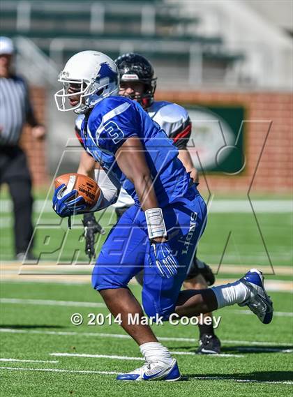 Thumbnail 3 in Rockwall-Heath vs. Tyler (UIL 5A Division 1 Region 2 Semifinal) photogallery.