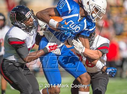 Thumbnail 3 in Rockwall-Heath vs. Tyler (UIL 5A Division 1 Region 2 Semifinal) photogallery.