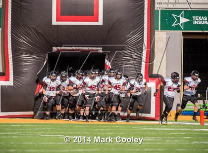 Thumbnail 2 in Rockwall-Heath vs. Tyler (UIL 5A Division 1 Region 2 Semifinal) photogallery.