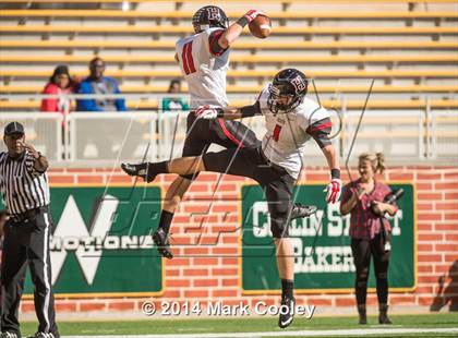 Thumbnail 3 in Rockwall-Heath vs. Tyler (UIL 5A Division 1 Region 2 Semifinal) photogallery.