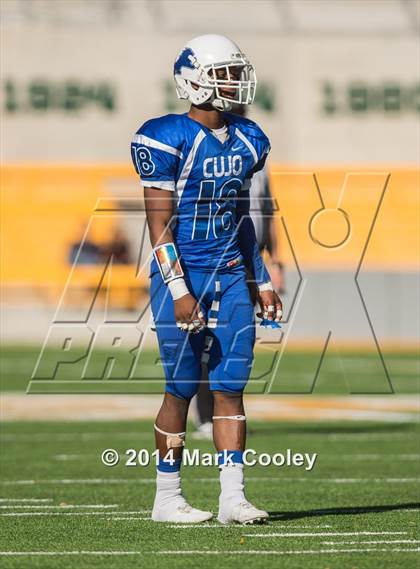 Thumbnail 2 in Rockwall-Heath vs. Tyler (UIL 5A Division 1 Region 2 Semifinal) photogallery.