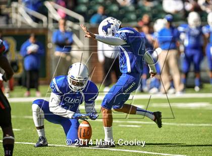 Thumbnail 3 in Rockwall-Heath vs. Tyler (UIL 5A Division 1 Region 2 Semifinal) photogallery.