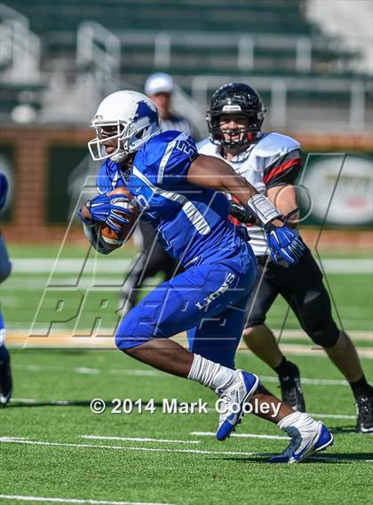 Thumbnail 1 in Rockwall-Heath vs. Tyler (UIL 5A Division 1 Region 2 Semifinal) photogallery.
