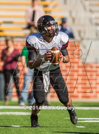 Thumbnail 2 in Rockwall-Heath vs. Tyler (UIL 5A Division 1 Region 2 Semifinal) photogallery.