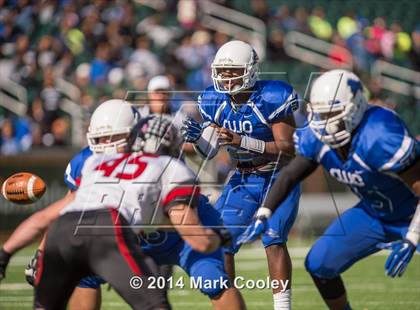 Thumbnail 3 in Rockwall-Heath vs. Tyler (UIL 5A Division 1 Region 2 Semifinal) photogallery.