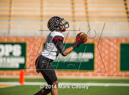 Thumbnail 3 in Rockwall-Heath vs. Tyler (UIL 5A Division 1 Region 2 Semifinal) photogallery.