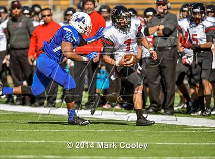 Thumbnail 2 in Rockwall-Heath vs. Tyler (UIL 5A Division 1 Region 2 Semifinal) photogallery.