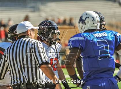 Thumbnail 2 in Rockwall-Heath vs. Tyler (UIL 5A Division 1 Region 2 Semifinal) photogallery.