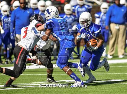 Thumbnail 1 in Rockwall-Heath vs. Tyler (UIL 5A Division 1 Region 2 Semifinal) photogallery.