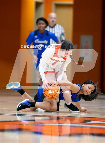 Thumbnail 1 in Tuscaloosa County @ Hoover photogallery.
