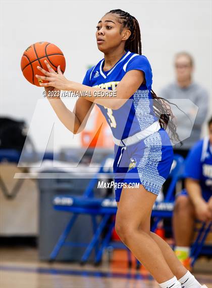 Thumbnail 1 in Omaha North vs. Bellevue East (Metro Tournament) photogallery.