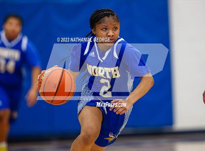 Thumbnail 2 in Omaha North vs. Bellevue East (Metro Tournament) photogallery.