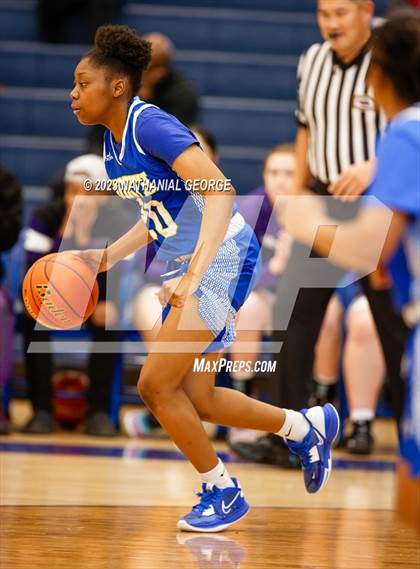 Thumbnail 2 in Omaha North vs. Bellevue East (Metro Tournament) photogallery.
