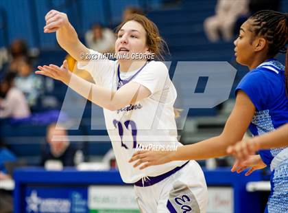 Thumbnail 2 in Omaha North vs. Bellevue East (Metro Tournament) photogallery.