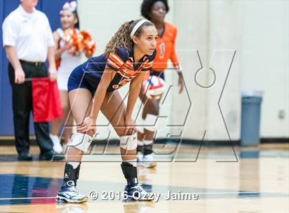 Thumbnail 3 in Reagan @ Brandeis photogallery.