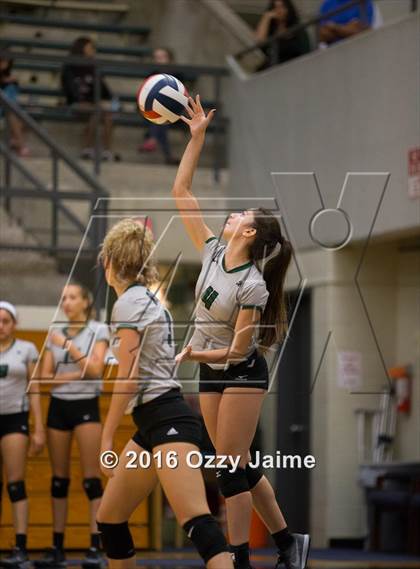 Thumbnail 3 in Reagan @ Brandeis photogallery.