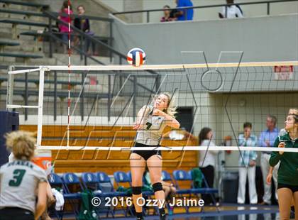 Thumbnail 1 in Reagan @ Brandeis photogallery.