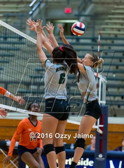 Thumbnail 3 in Reagan @ Brandeis photogallery.