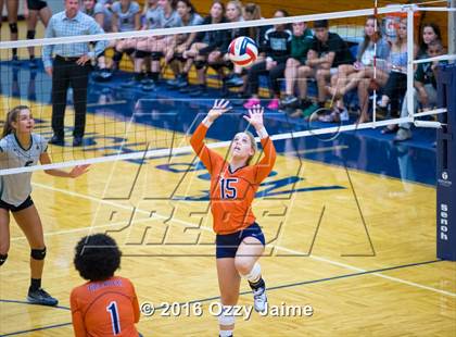 Thumbnail 2 in Reagan @ Brandeis photogallery.