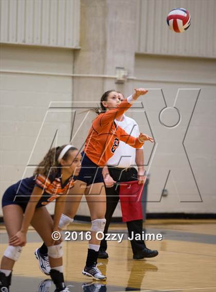 Thumbnail 3 in Reagan @ Brandeis photogallery.