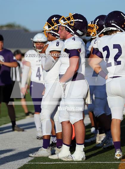 Thumbnail 3 in Farmersville vs Bonham (Scrimmage) photogallery.