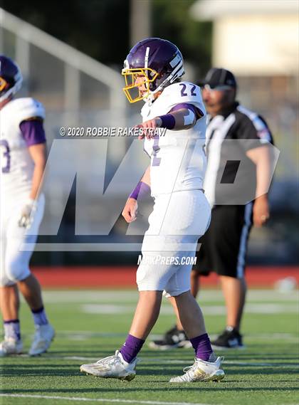Thumbnail 2 in Farmersville vs Bonham (Scrimmage) photogallery.