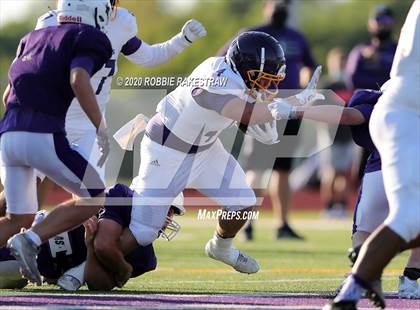 Thumbnail 2 in Farmersville vs Bonham (Scrimmage) photogallery.