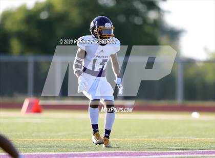 Thumbnail 2 in Farmersville vs Bonham (Scrimmage) photogallery.