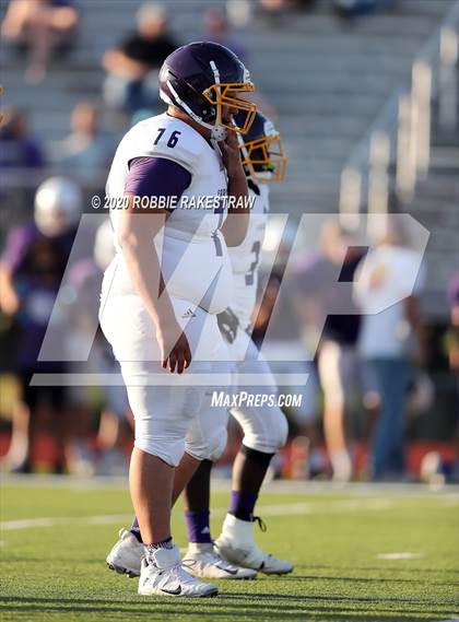 Thumbnail 1 in Farmersville vs Bonham (Scrimmage) photogallery.