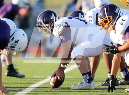 Thumbnail 1 in Farmersville vs Bonham (Scrimmage) photogallery.