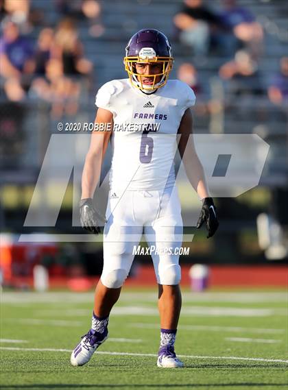 Thumbnail 2 in Farmersville vs Bonham (Scrimmage) photogallery.