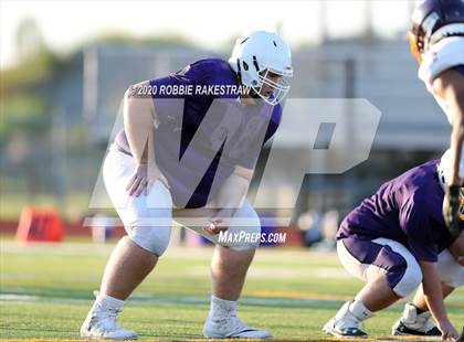 Thumbnail 1 in Farmersville vs Bonham (Scrimmage) photogallery.