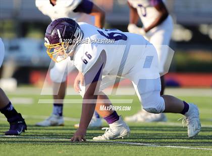Thumbnail 3 in Farmersville vs Bonham (Scrimmage) photogallery.