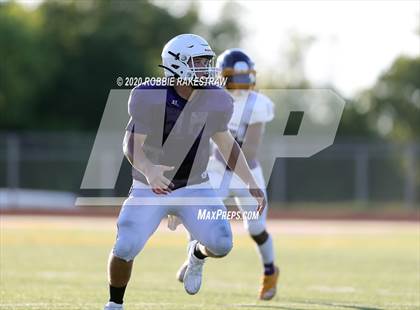 Thumbnail 1 in Farmersville vs Bonham (Scrimmage) photogallery.