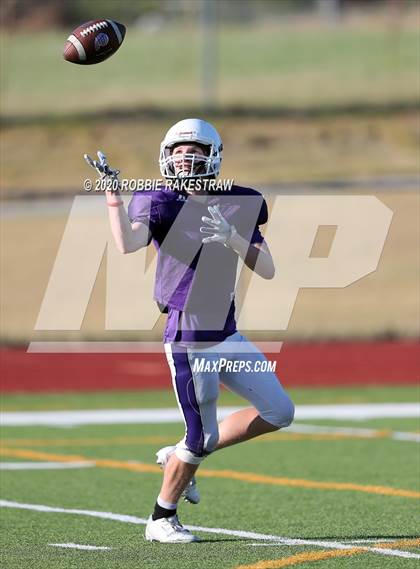 Thumbnail 3 in Farmersville vs Bonham (Scrimmage) photogallery.