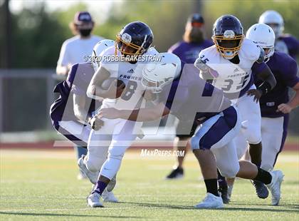 Thumbnail 1 in Farmersville vs Bonham (Scrimmage) photogallery.