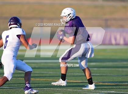 Thumbnail 1 in Farmersville vs Bonham (Scrimmage) photogallery.