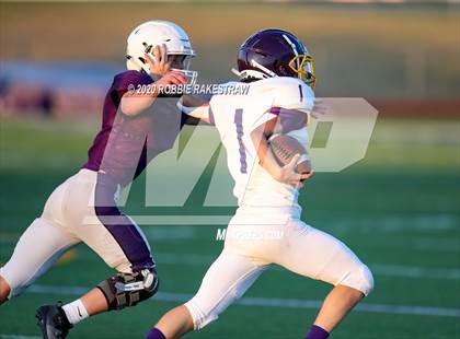 Thumbnail 1 in Farmersville vs Bonham (Scrimmage) photogallery.