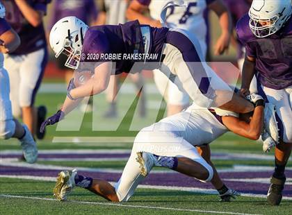 Thumbnail 1 in Farmersville vs Bonham (Scrimmage) photogallery.