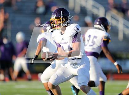 Thumbnail 2 in Farmersville vs Bonham (Scrimmage) photogallery.