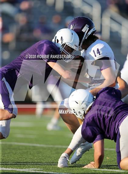 Thumbnail 1 in Farmersville vs Bonham (Scrimmage) photogallery.