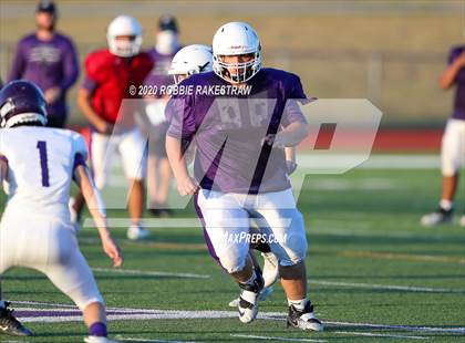 Thumbnail 2 in Farmersville vs Bonham (Scrimmage) photogallery.