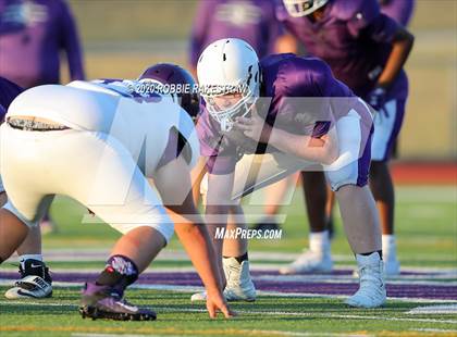 Thumbnail 3 in Farmersville vs Bonham (Scrimmage) photogallery.