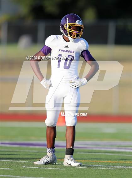 Thumbnail 3 in Farmersville vs Bonham (Scrimmage) photogallery.