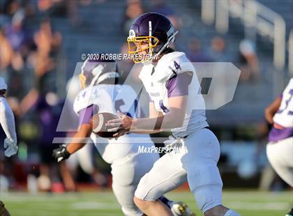 Thumbnail 3 in Farmersville vs Bonham (Scrimmage) photogallery.