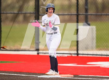Thumbnail 3 in Penfield vs Victor (Scrimmage)  photogallery.