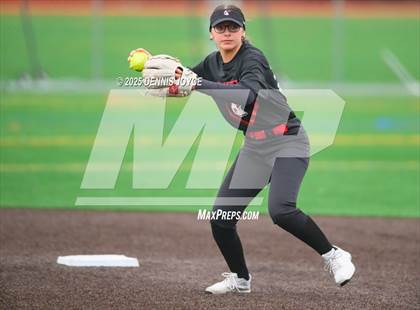 Thumbnail 2 in Penfield vs Victor (Scrimmage)  photogallery.