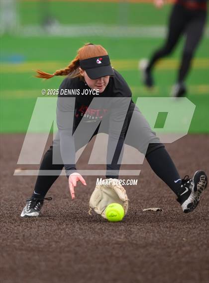 Thumbnail 1 in Penfield vs Victor (Scrimmage)  photogallery.